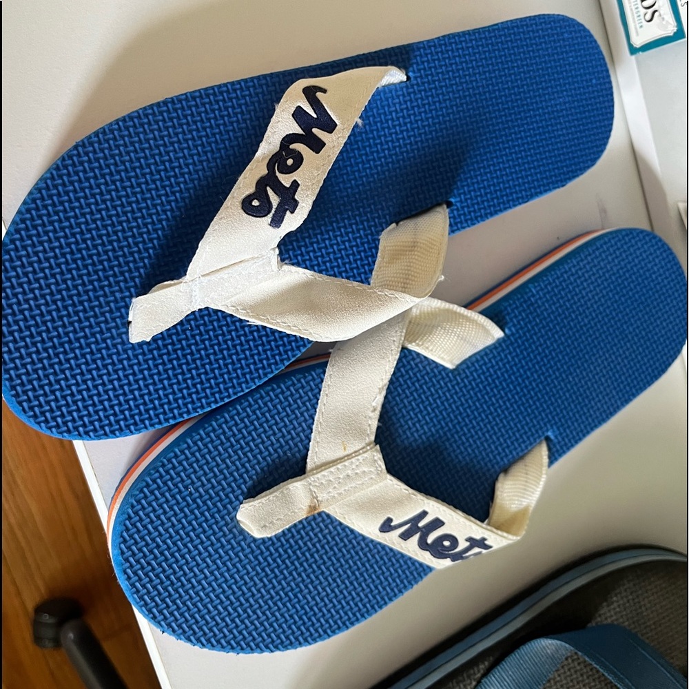 Mets flip flops men's size 9-10